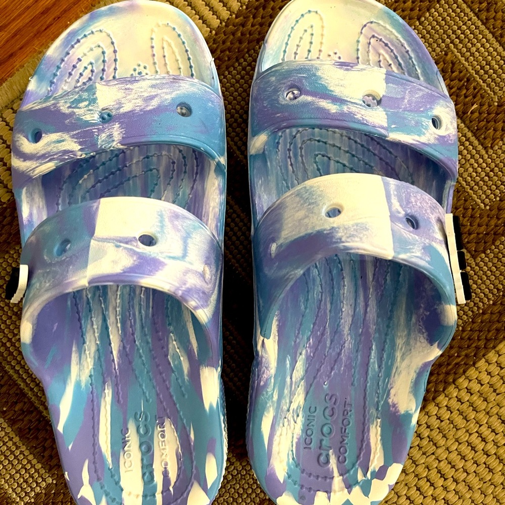Crocs